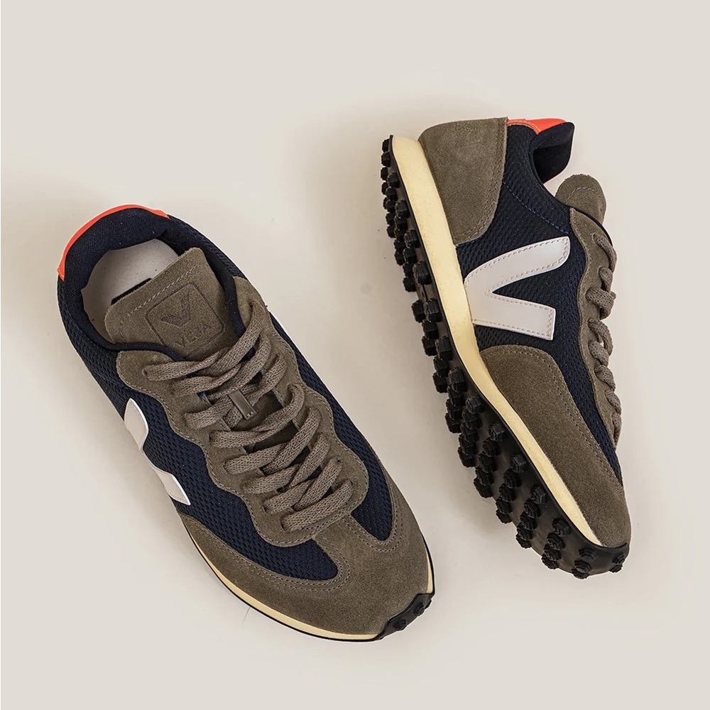 Brand New In Box Veja Aeromesh Rio Branco, Sz 41